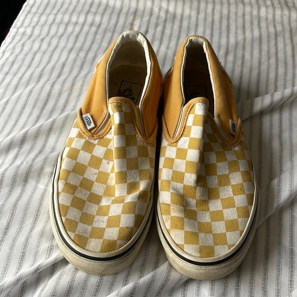 cleanable vans - Picture 1 of 3